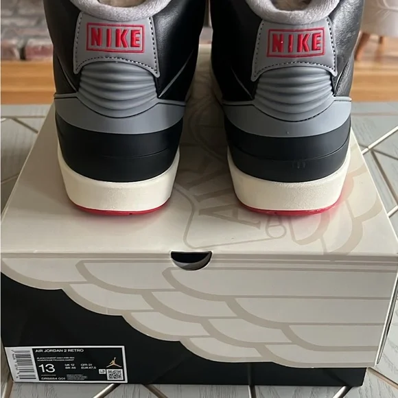 Air Jordan 2 Retro // Size 13 - Picture 2 of 6